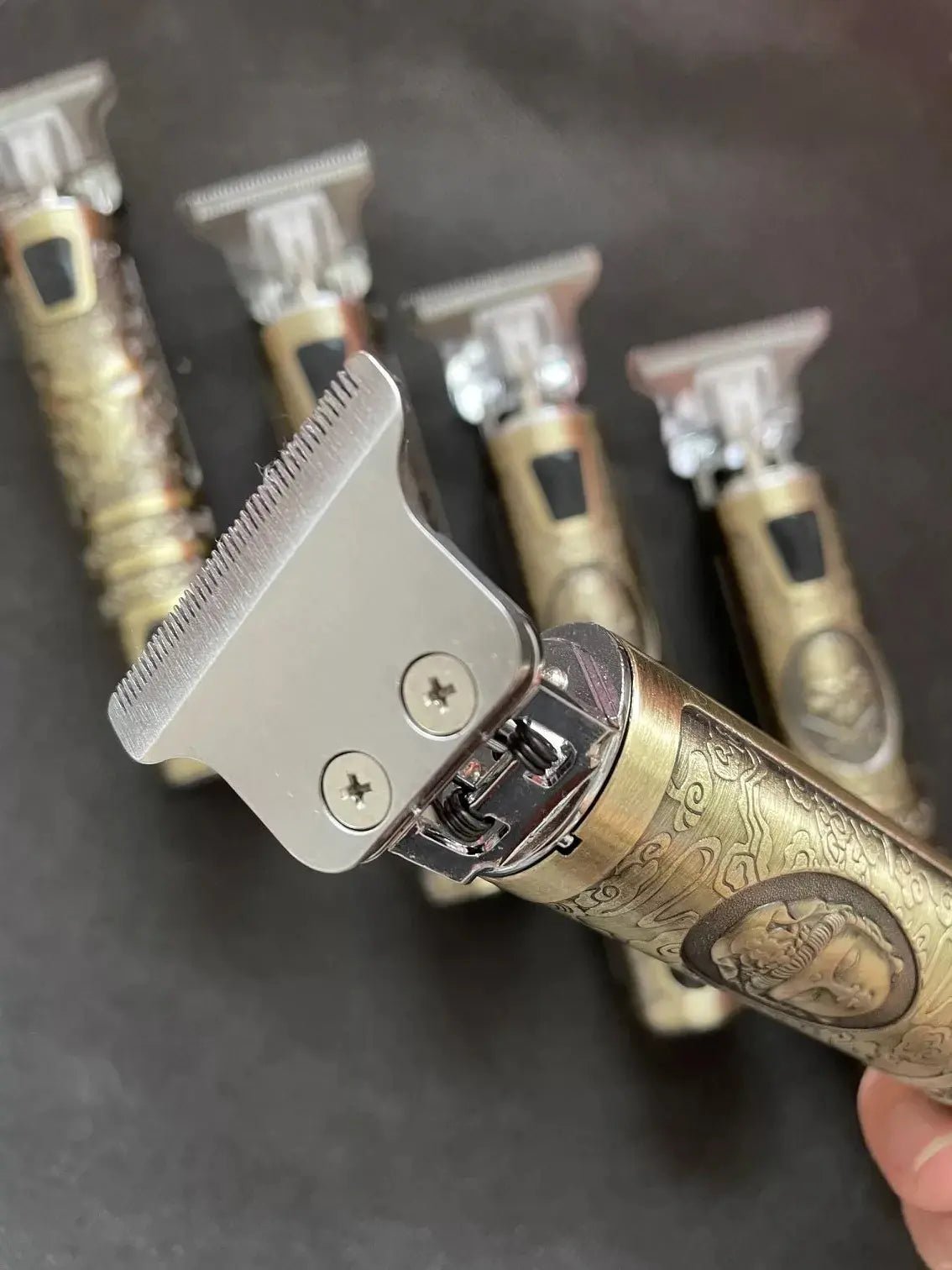 2023 T9 Hair Trimmer Barber Hair Clipper Cordless Hair Cutting Machine Beard Trimmer Shaving Machine Electric Razor Men Shaver.