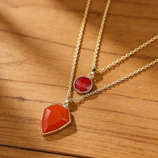 Fashionable Rhombus-shaped Teardrop Necklace With Red Inlaid Stones