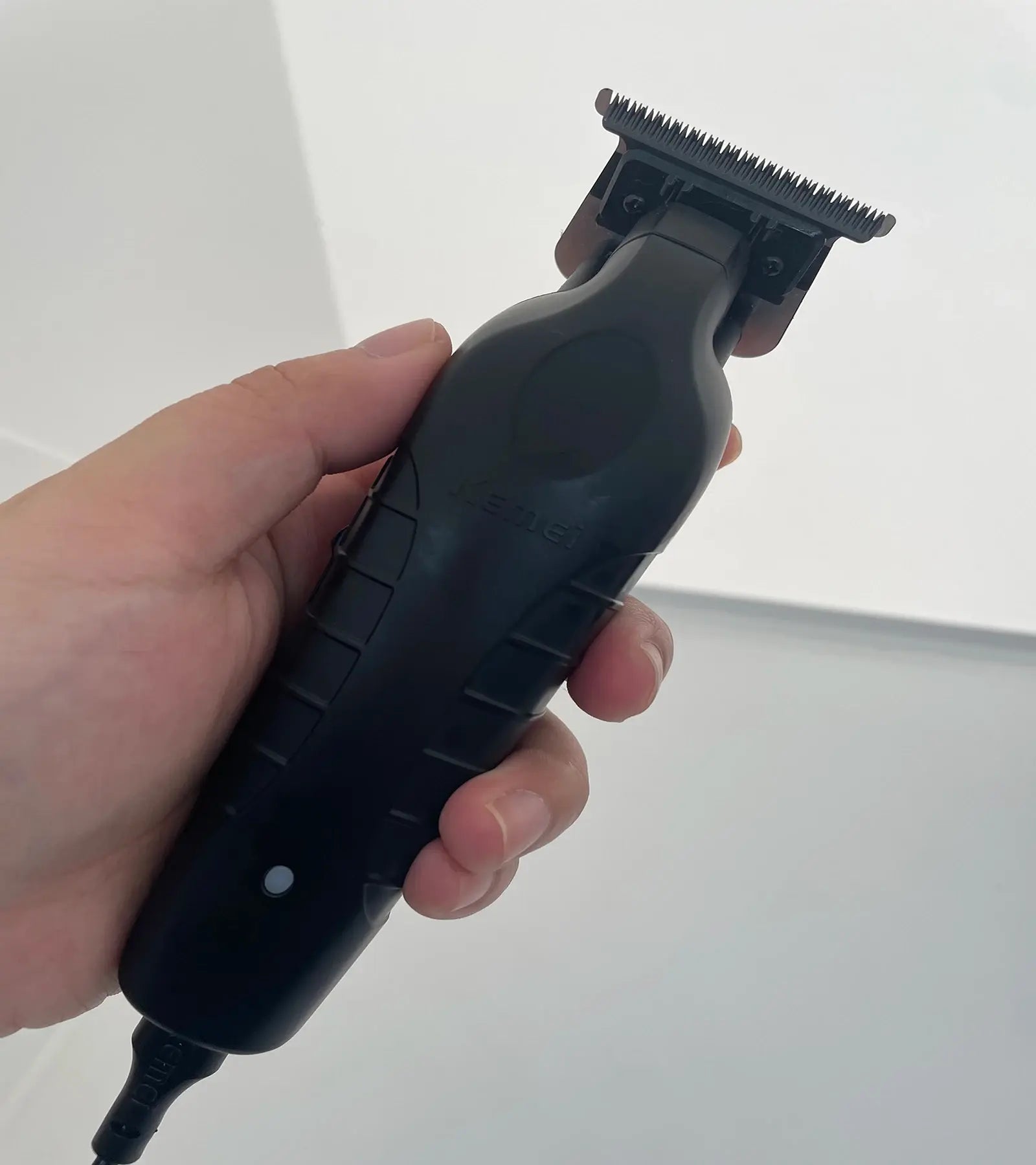 Kemei KM-2299 Professional Hair Clipper 1200mAh Electric Hair Clippers USB Rechargeable Hair Trimmers Hair Cutting Machine.