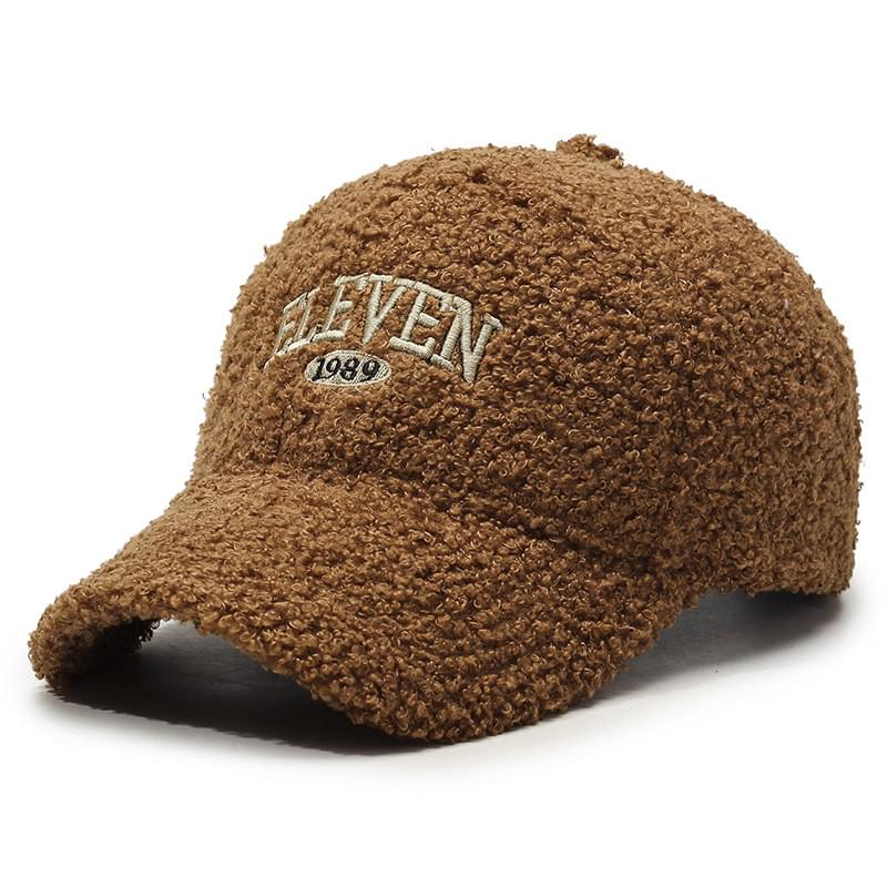 Winter Lambskin Thickened Warm Baseball Cap.